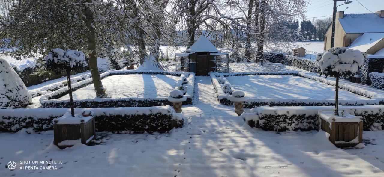 Le Manoir De La Bigotiere Acomodação com café da manhã Pleslin-Trigavou Exterior foto